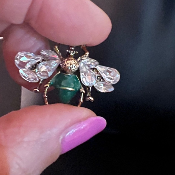 Honey BEE SHAPE EARRING , GREEN - Picture 7 of 11